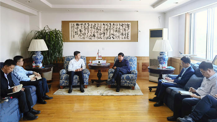 服務(wù)頭部企業(yè) 促沈陽(yáng)航空產(chǎn)業(yè)高質(zhì)量發(fā)展系列活動(dòng)｜沈陽(yáng)航空產(chǎn)業(yè)集團(tuán)與遼寧機(jī)場(chǎng)集團(tuán)開(kāi)展交流座談